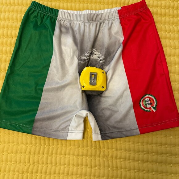 Men's shorts actually from Italy, No size (maybe a small/med) - Picture 3 of 6